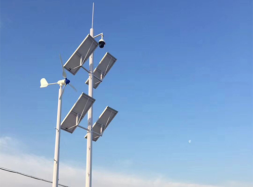 南京歐陸電氣FD系列風機使用風光互補發(fā)電應(yīng)用在帶監(jiān)控的公路交通桿上